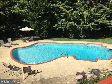 1508 Brewster Gate Rd, Crownsville, MD 21032 - photo 2