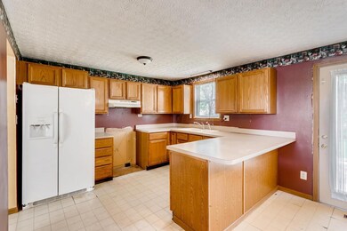 651 Sycamore Dr Pickerington-large-006-2