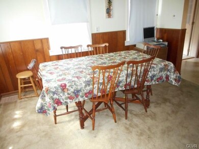 408 W High St, Nazareth, PA 18064 - photo 7