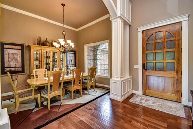 8323 Rolling Hills Dr-6