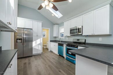 714 Monmouth Pkwy, North Middletown, NJ 07748 - photo 6