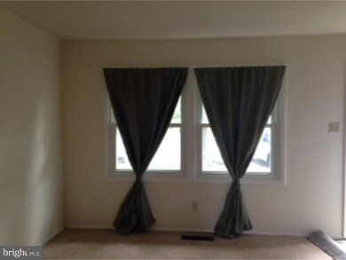 25 Farragut Ct, Willingboro, NJ 08046 - photo 2