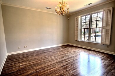 Front living room could be converted to 3rd bedroo