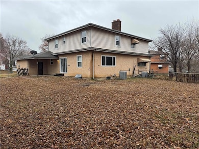 8808 E 58th Terrace, Raytown, MO 64133 - photo 2