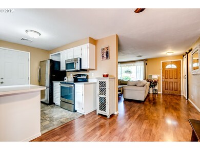 2555 Benson Ln, Eugene, OR 97408 - photo 6