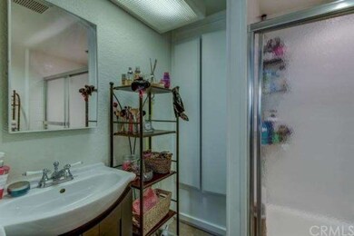 FRONT HOUSE BATH