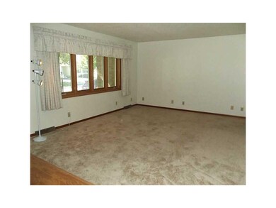 Living Room-L1.