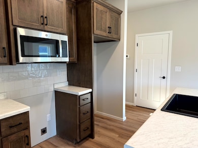 N9315 Gemstone Ct, Appleton, WI 54915 - photo 5