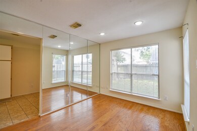 3638 Red Fir Dr, Houston, TX 77088 - photo 6