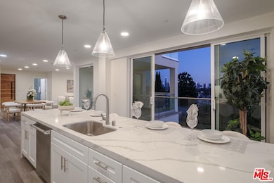 1551 Lucretia Ave, Los Angeles, CA 90026 - photo 7