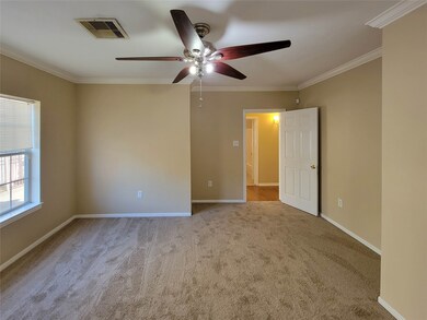 207 Westfield St, Houston, TX 77022 - photo 4