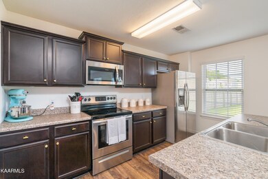9515 Avian Forest Ln-19