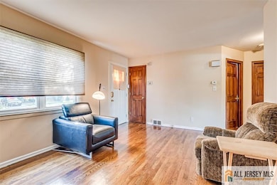 13 Putnam Ave, Edison, NJ 08817 - photo 7