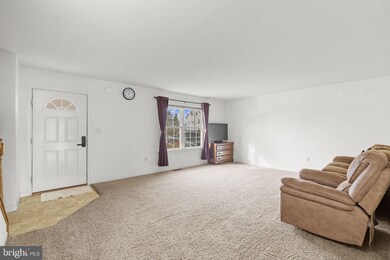 104 N College St, Palmyra, PA 17078 - photo 5