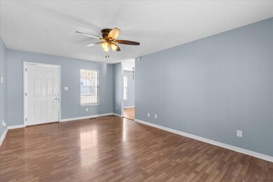 05-6925 Levi Rd-4