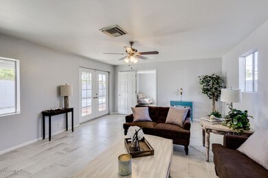 8810 N 6th Place, Phoenix, AZ 85020 - photo 3