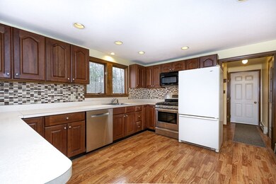 111 Birchbark Dr, Hanson, MA 02341 - photo 6