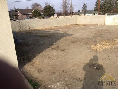 1246 14th St, Wasco, CA 93280 - photo 4