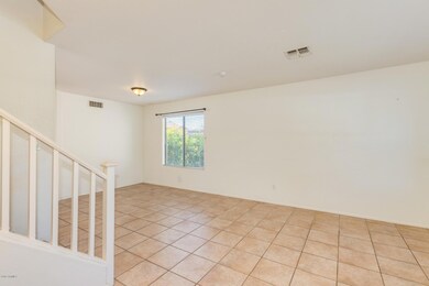 Living/Dining Rm