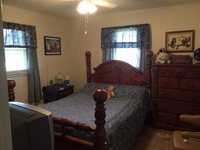 165 Hendrixson Dr, Manchester, TN 37355 - photo 5