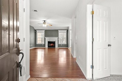 19529 E 46th St S, Broken Arrow, OK 74014 - photo 5