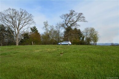 Build site and views to the Southeast.