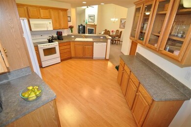 52 Northlight Way unit 20, Fitchburg, WI 53711 - photo 7