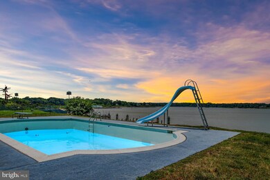 113 Riverview Cir, Colonial Beach, VA 22443 - photo 2