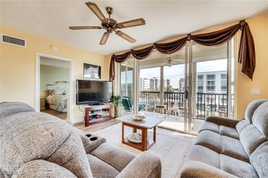 4411 Bay Beach Ln unit 734, Fort Myers Beach, FL 33931 - photo 4