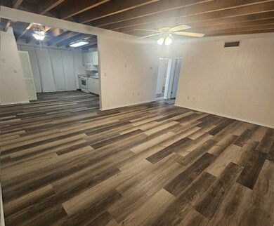 831 White Dr unit 831, Tallahassee, FL 32304 - photo 4