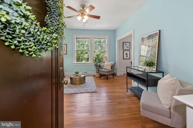 2707 Adams Mill Rd NW unit 406, Washington, DC 20009 - photo 3