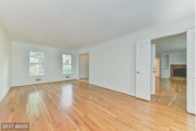 7724 Bridle Path Ln, McLean, VA 22102 - photo 4