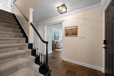 1592 Newcomer Rd, Columbus, OH 43235 - photo 7