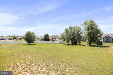 17821 Stripes Dr, Hagerstown, MD 21740 - photo 5