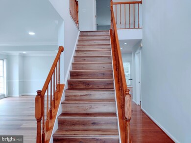 9517 Meadows Farm Dr, Owings Mills, MD 21117 - photo 5