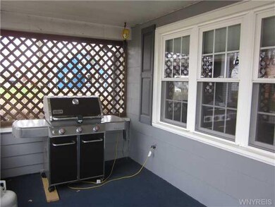 Porch - Enclosed