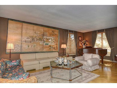 220 Lorimer Ave, Providence, RI 02906 - photo 7