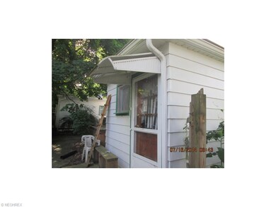 405 W Rhine Ave, Akron, OH 44319 - photo 2