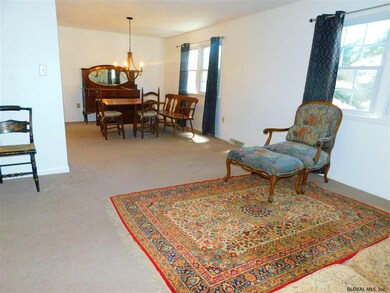 6 Stuyvesant Ct, Ballston Spa, NY 12020 - photo 6