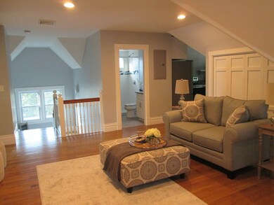 755 Pleasant St unit 3, Worcester, MA 01602 - photo 6