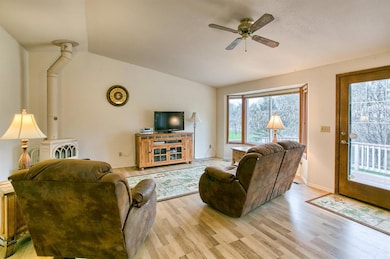 4531 Midway Ave, Grants Pass, OR 97527 - photo 4