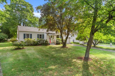 6 Robin Pl Old Greenwich CT-print-011-00