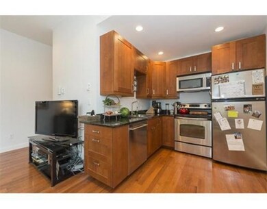 287 Hanover St unit 5-9, Boston, MA 02113 - photo 3
