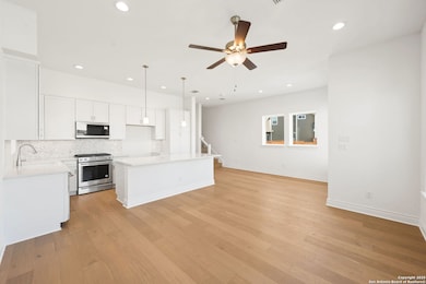 895 N Academy Ave, New Braunfels, TX 78130 - photo 6