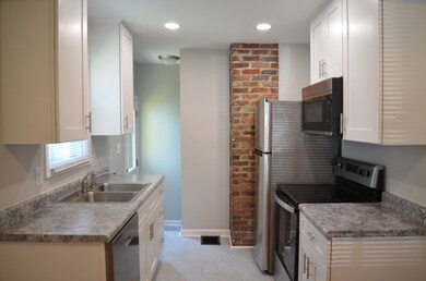 147 S 6th Ave, Beech Grove, IN 46107 - photo 3