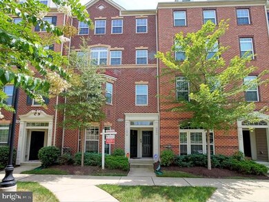 908 Hall Station Dr unit 105, Bowie, MD 20721 - photo 2