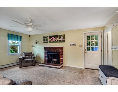 31 Flagg Dr, Bellingham, MA 02019 - photo 6