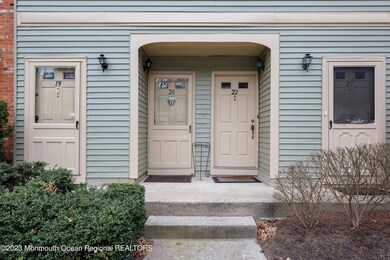 20 Balmoral Ct, Matawan, NJ 07747 - photo 2