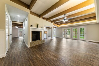 1243 Hilltop Dr, Cleburne, TX 76033 - photo 5