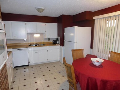 1172 Pierce Ave, Columbus, OH 43227 - photo 3